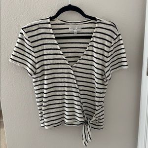 Madewell size small cropped stripe shirt